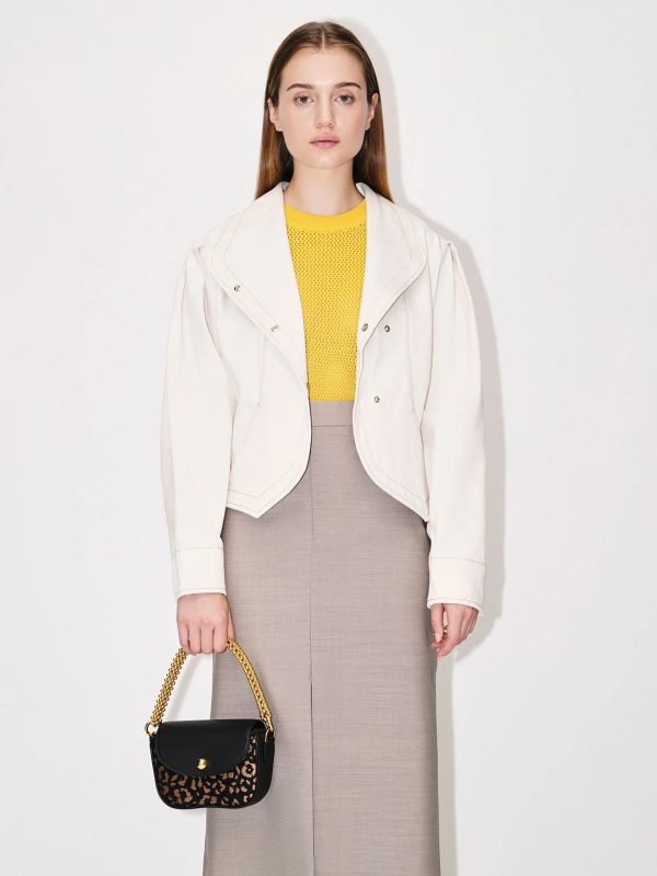 cUHKfVSMgmwdNZBA.jpg Beaded Metallic Handle Sculptural Bag – Animal Print Black